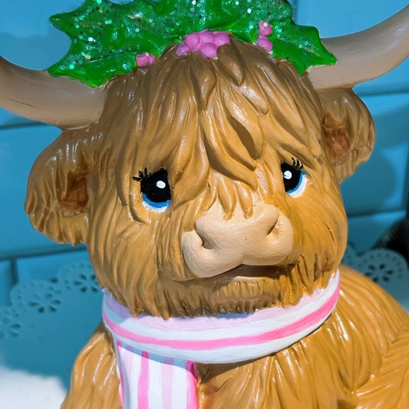 Pinkmas Highland  cow handmade - Picture 2 of 2